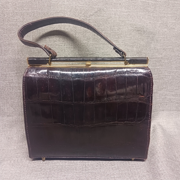 Vintage genuine alligator leather lined handbag - Picture 2 of 16